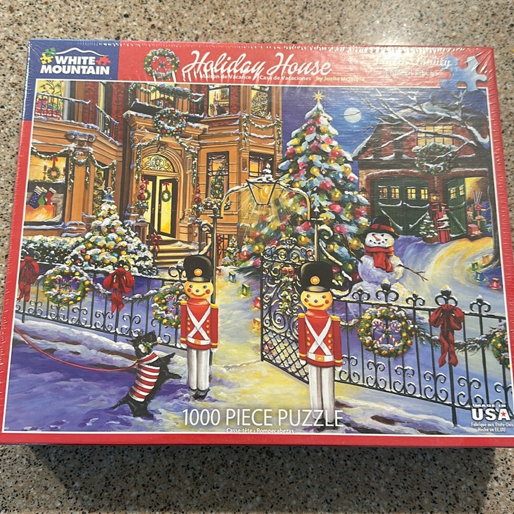 White Mountain Holiday House 1000 piece puzzle new sealed